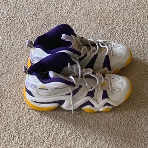 Laker crazy 8’s